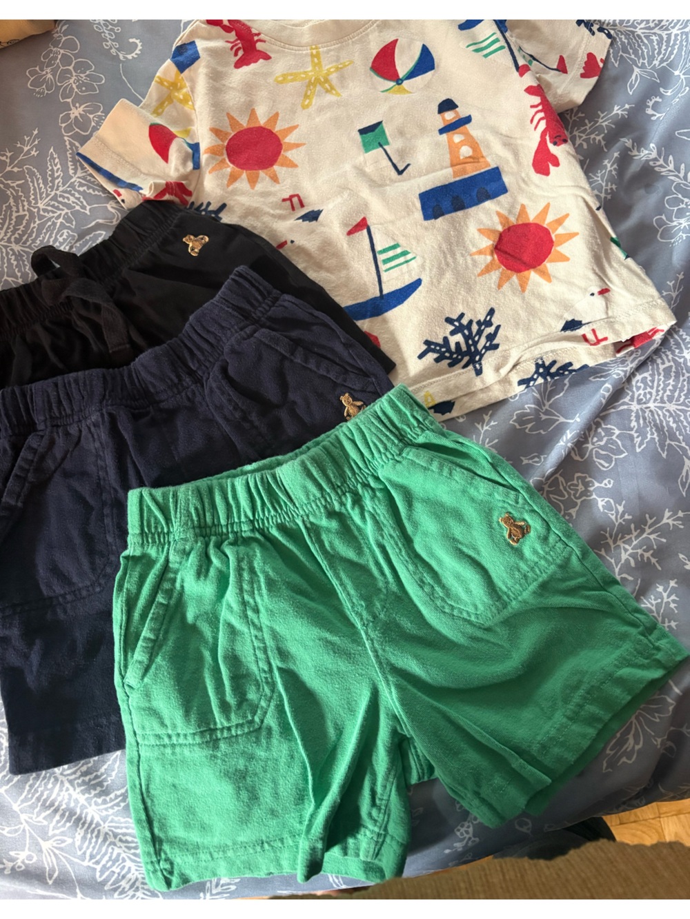 GAP Bundle - 3 Shorts (18-24) and Tee (2T)
